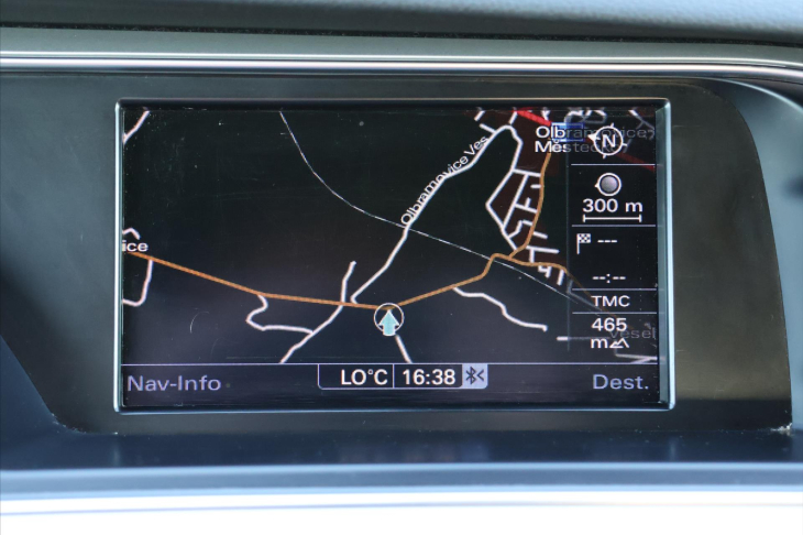 Audi A4 2,0 TDI 130kW Quattro S line