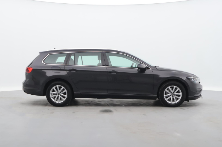 Volkswagen Passat 1,5 TSI 110 kW Business DPH CZ