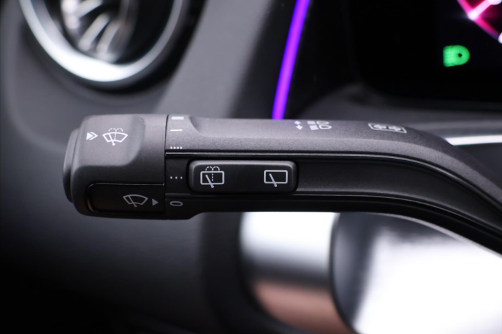 Mercedes-Benz GLB 2,0 200d 4MATIC AMG Premium