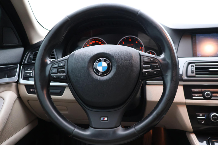 BMW Řada 5 3,0 530d 190kW xDrive Aut. CZ