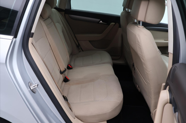 Volkswagen Passat 2,0 TDI 103kW DSG Xenon Navi