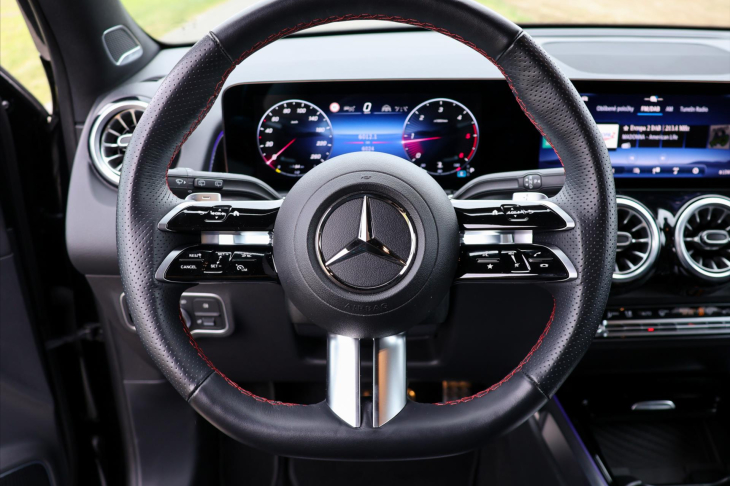 Mercedes-Benz GLB 2,0 200d 4Matic AMG Premium