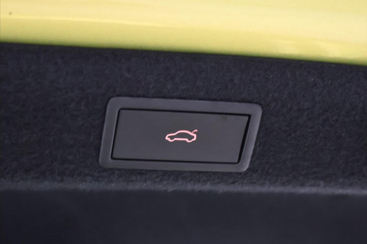 Škoda Superb 1,5 TSI 110kW SportLine DSG CZ DPH