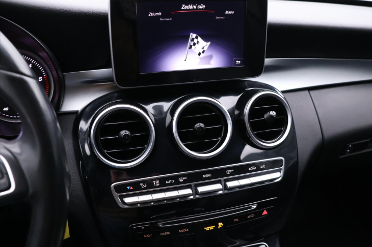 Mercedes-Benz Třídy C 1,6 85kW Kůže LED 180d