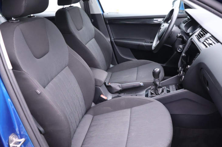 Škoda Octavia 1,6 TDI LEDCZ DPH 1.Maj.