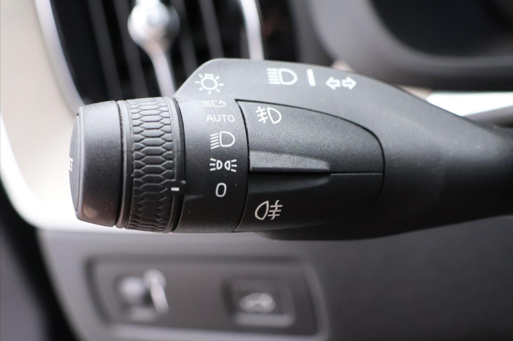 Volvo XC60 2.0 T5 Drive-E AWD Inscription CZ DPH