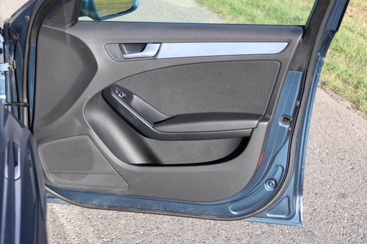 Audi A4 2,0 TDI 130kW Quattro S line