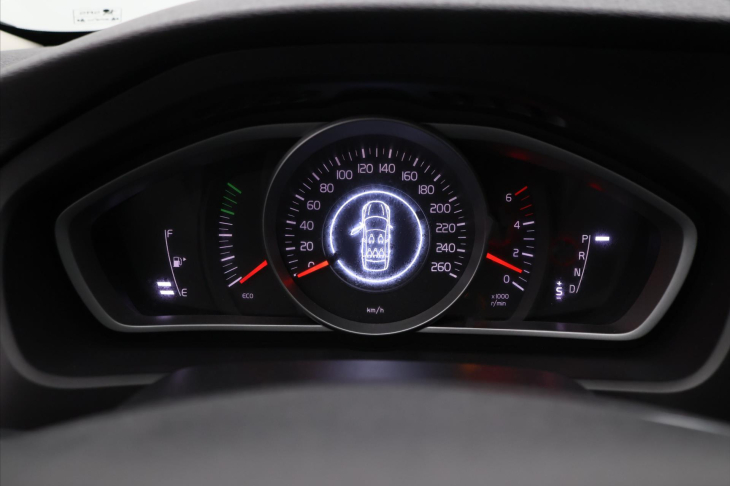 Volvo V40 2,0 D2 Drive-E Aut Momentum