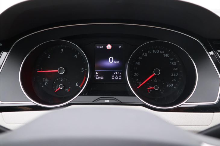 Volkswagen Passat 2.0 TDI 147kW DSG CZ Elegance