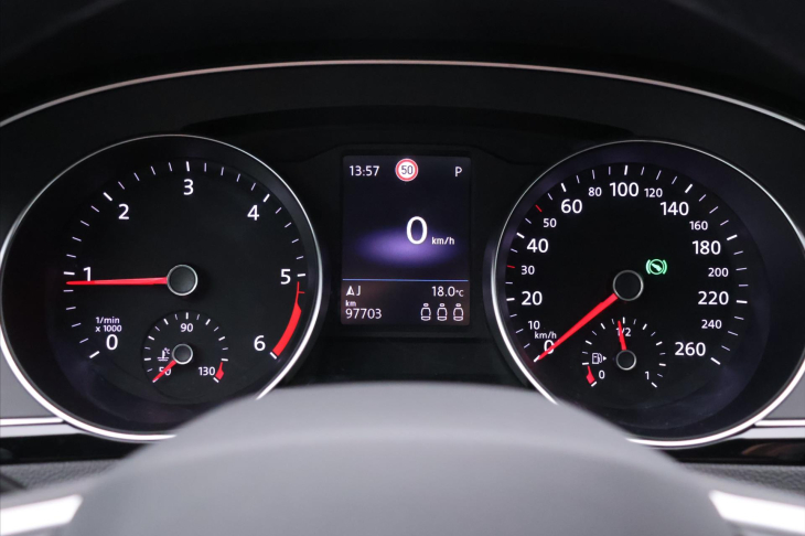 Volkswagen Passat 2,0 TDI 110kW DSG Matrix DPH