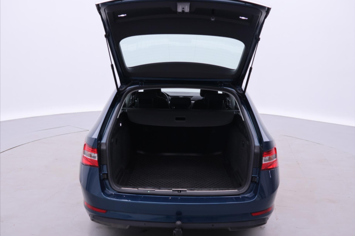 Škoda Superb 2,0 TDI 110kW DSG Navi LED