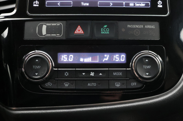 Mitsubishi Outlander 2,0 MIVEC 110kW Intense 4WD