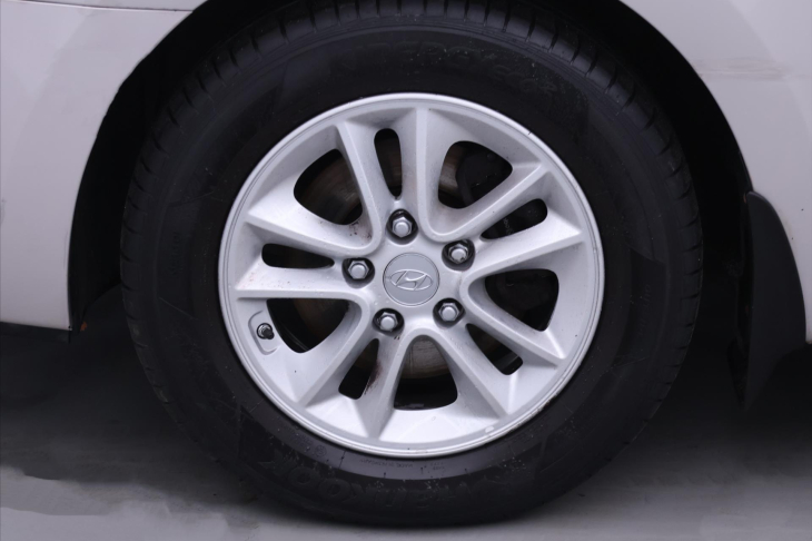 Hyundai i30 1,6 i 92kW CZ Klima STK 10/27