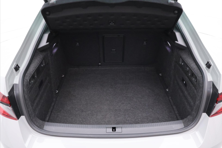 Škoda Superb 2,0 TDI 147kW DSG CZ Sportline DPH