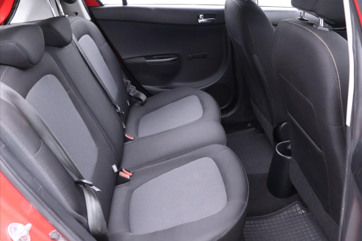 Hyundai i20 1,3 i 62kW Klimatizace CZ