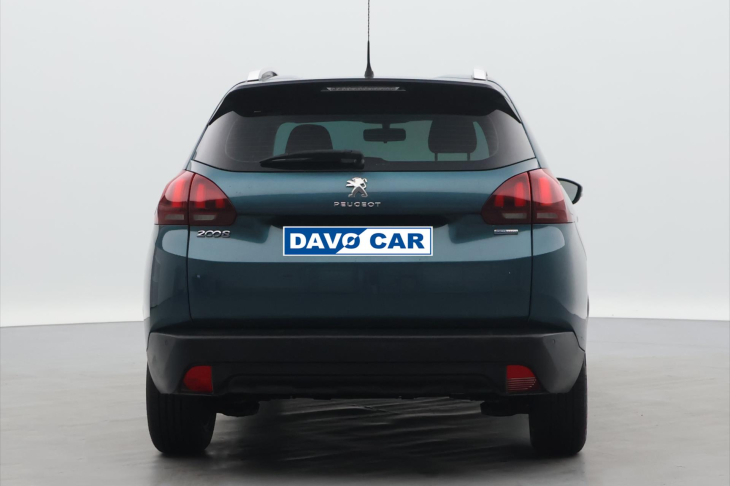 Peugeot 2008 1,2 81 kW klimatizace CZ