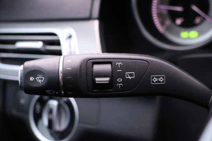 Mercedes-Benz Třídy E 3,0 350d 190kW 4Matic 1.Maj.