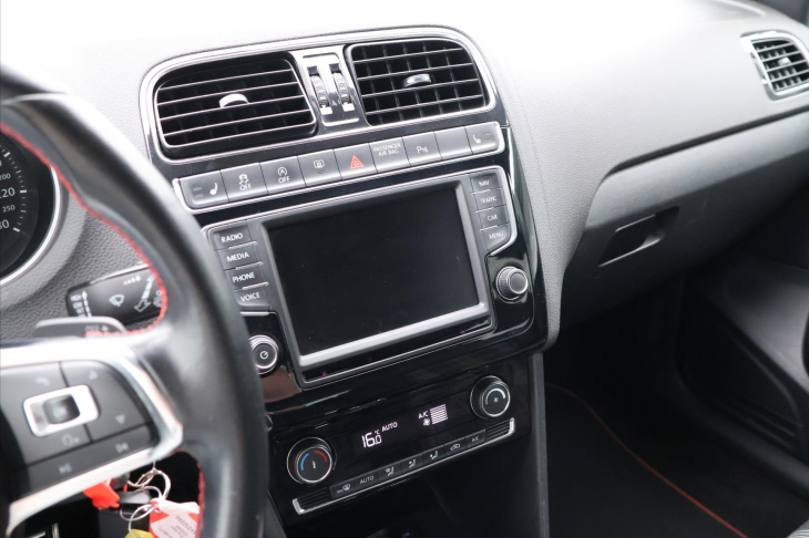 Volkswagen Polo 1.8 TSI 141kW GTI DSG 1.Majitel