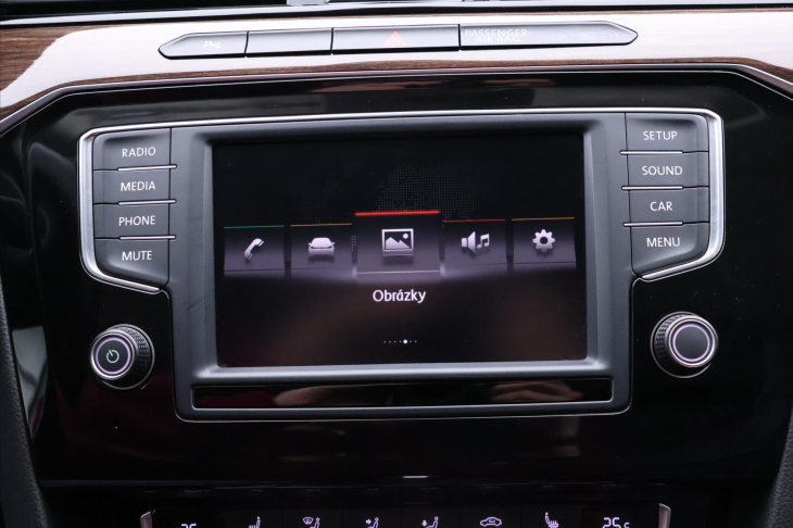 Volkswagen Passat 2,0 TDI 140kW R-line 4M CZ DPH