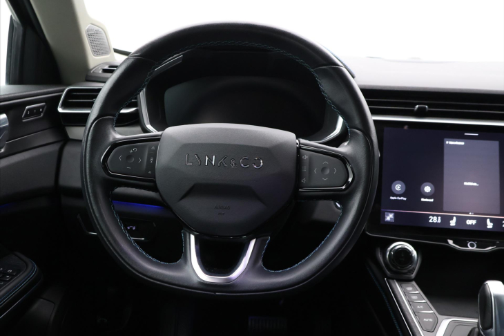 Lynk & Co 01 1,5 PHEV CORE 206kW Aut. 2.Maj