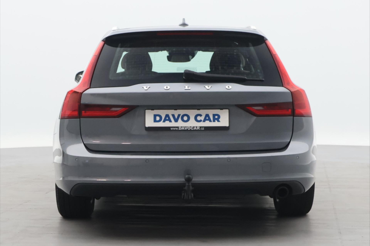 Volvo V90 2.0 D3 110kW Momentum LED