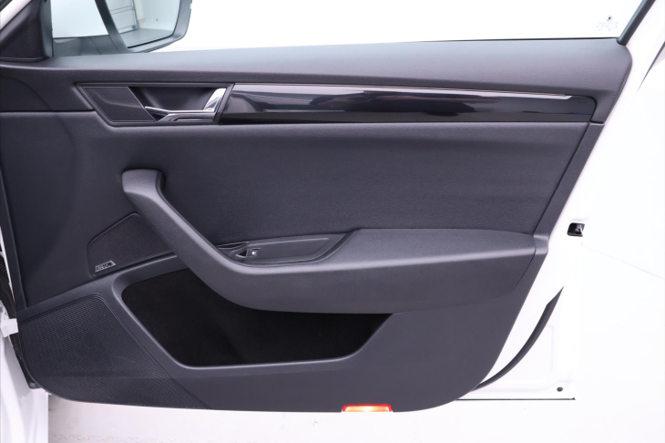 Škoda Superb 2,0 TSI 242kW DSG 4x4 L&K CZ