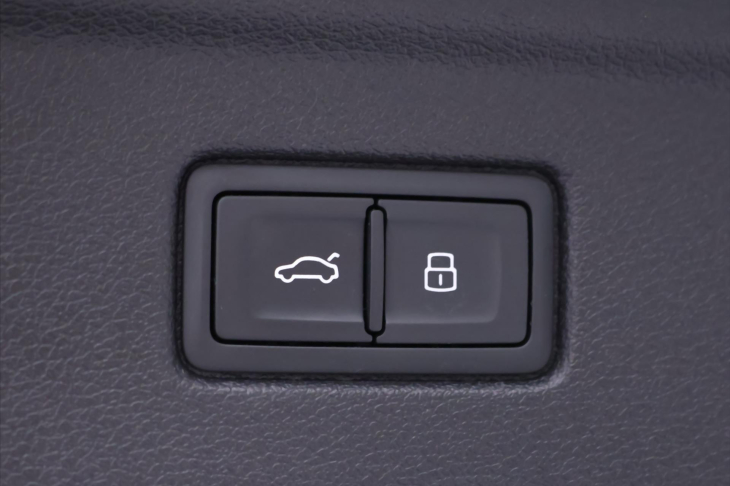 Audi A5 2,0 40TFSI 140kW Aut. LED Kůže