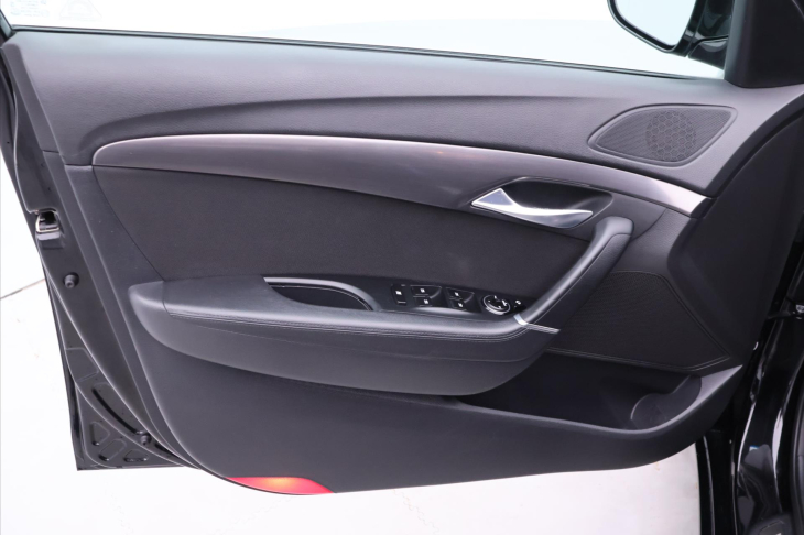 Hyundai i40 1,7 CRDI 104kW Navi Xenon CZ