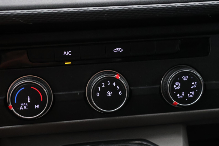 Volkswagen Transporter 2,0 TDI 110kW Long Klima DPH