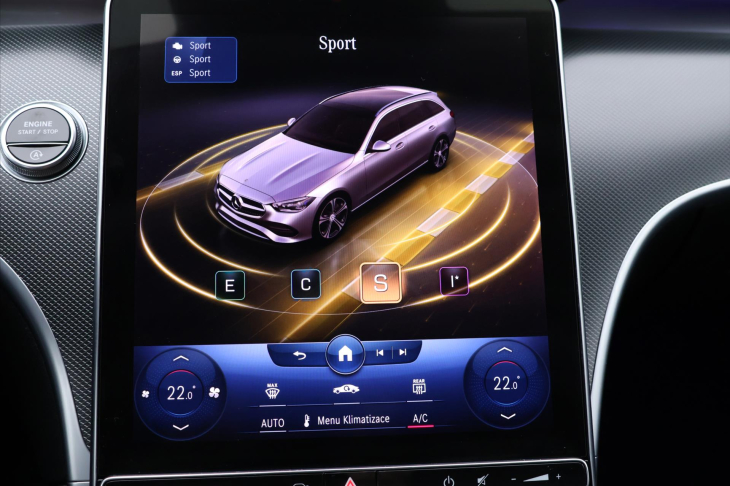 Mercedes-Benz Třídy C 1,5 200 150KW LED Navi