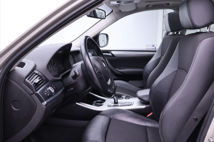 BMW X3 2,0 20d 135kW Xdrive Panorama