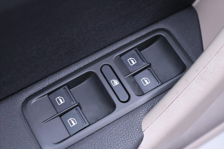 Škoda Yeti 1,2 TSI DSG Elegance 1.Maj.