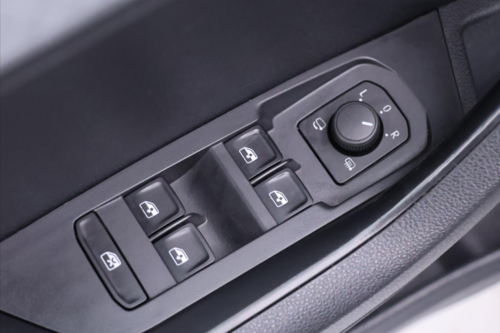 Škoda Karoq 2.0 TDI 110kW DSG 4x4 Ambition