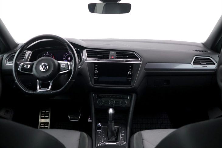 Volkswagen Tiguan 2,0 TDI 140kW 4M DSG R-Line CZ