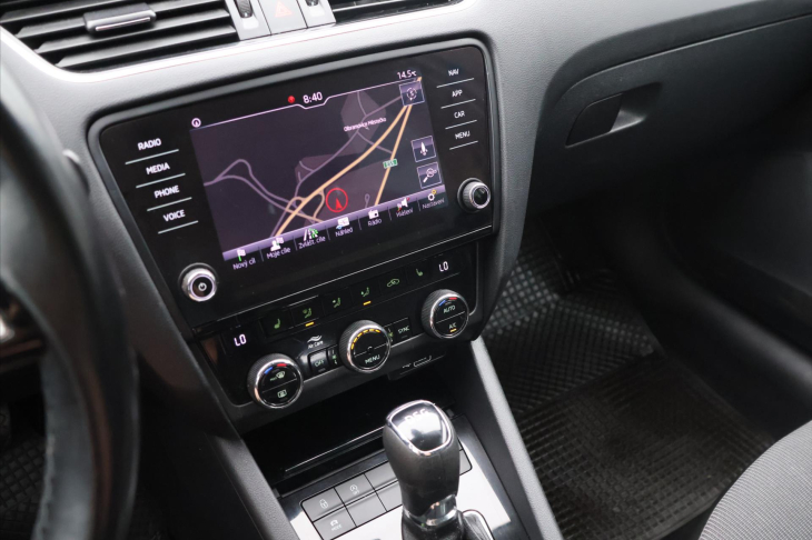 Škoda Octavia 2,0 TDI 110kW DSG Style Virtual