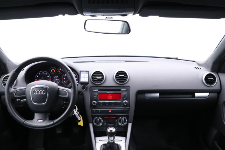 Audi A3 1,4 TFSI 92kW S-Line Xenon