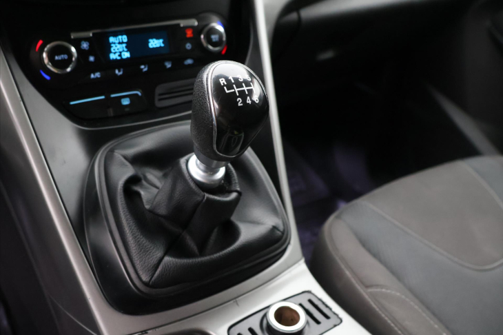 Ford Kuga 2,0 TDCI 103KW Aut.klima