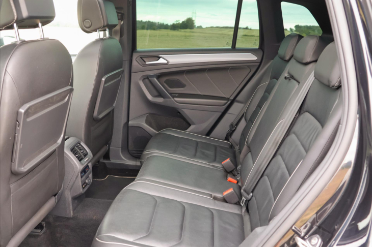 Volkswagen Tiguan 2,0 TDI DSG 4x4 CZ DPH R-Line