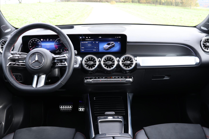 Mercedes-Benz GLB 2,0 200d 4MATIC AMG Premium +