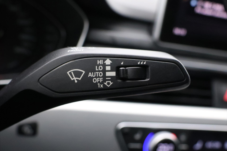 Audi A4 2,0 TFSI 185kW Quattro S-LINE