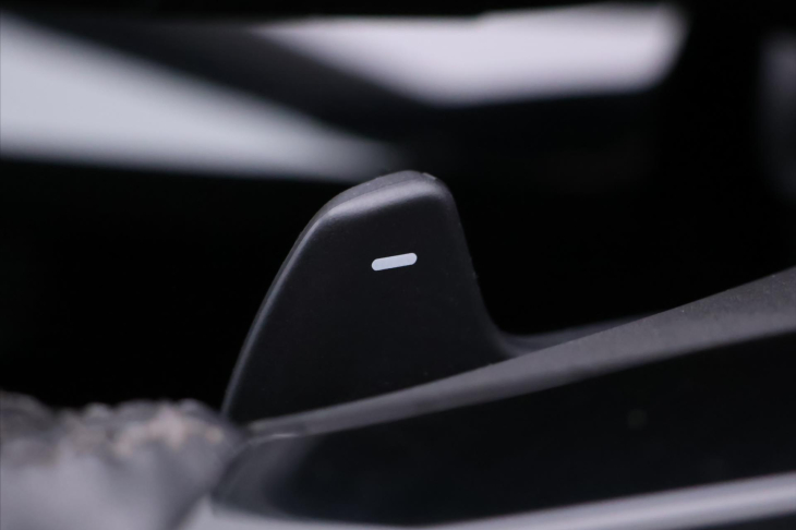 Honda CR-V 2,0 Hybrid Elegance 109kW 4WD