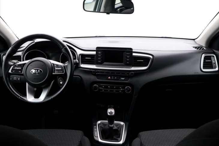 Kia Ceed 1,4 i 73 kW Exclusive CZ DPH