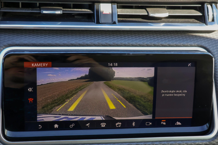 Land Rover Range Rover Velar 2,0 D180 AWD Aut. LED Kůže