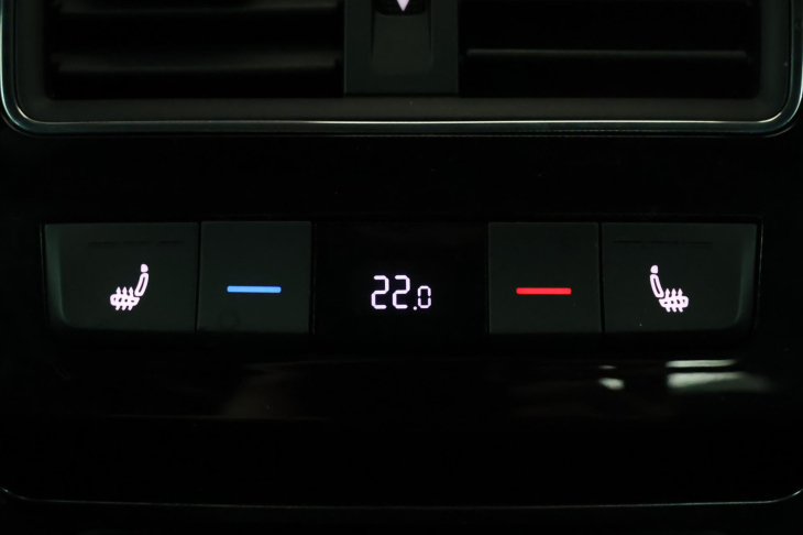 Škoda Superb 1,8 TSI DSG CZ Sportline pano