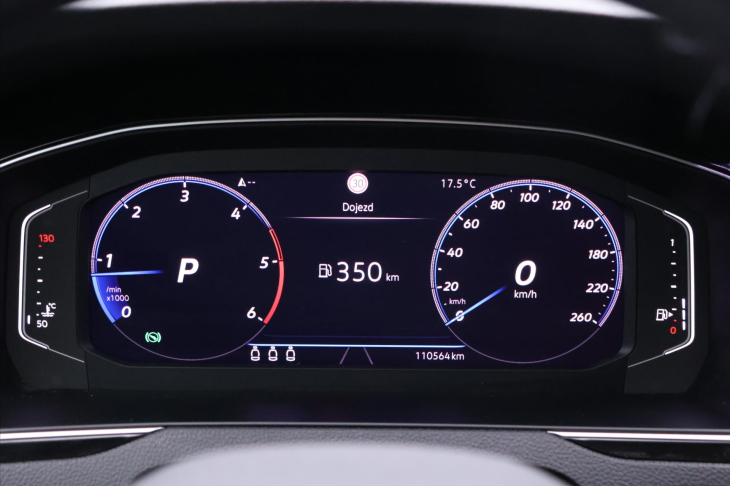 Volkswagen Passat 1,6 TDI DSG Virtual 1.Maj. DPH