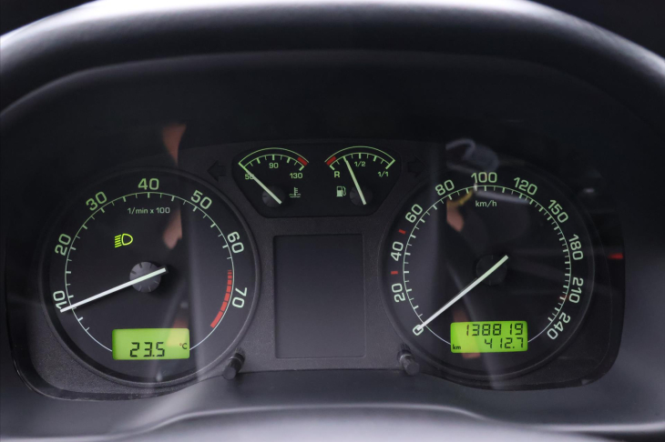 Škoda Octavia 1,6 i 75kW CZ Serv.Kniha