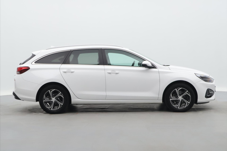 Hyundai i30 1,6 CRDi 85kW Style CZ DPH