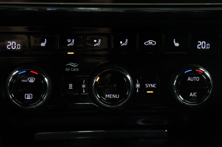 Škoda Superb 2,0 TDI 140kW 4x4 DSG Sportline