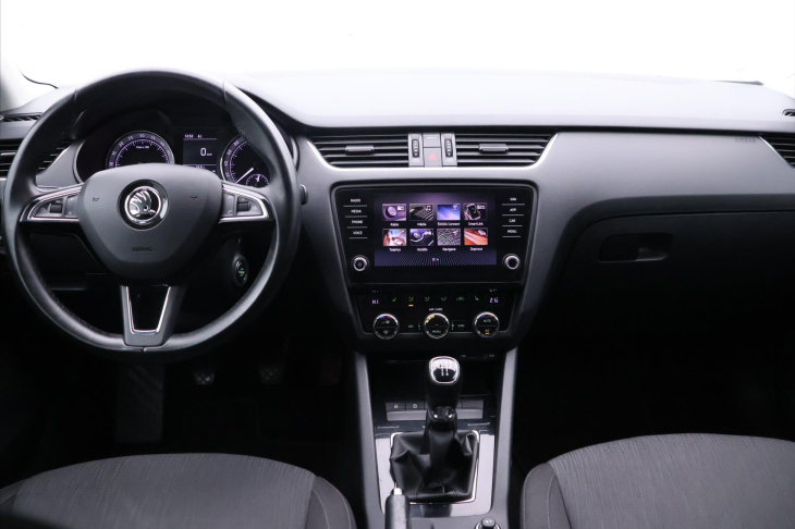 Škoda Octavia 1,6 TDI CZ Style LED Kessy