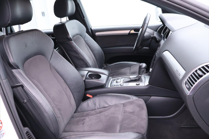Audi Q7 3,0 TDI 176kW Quattro CZ